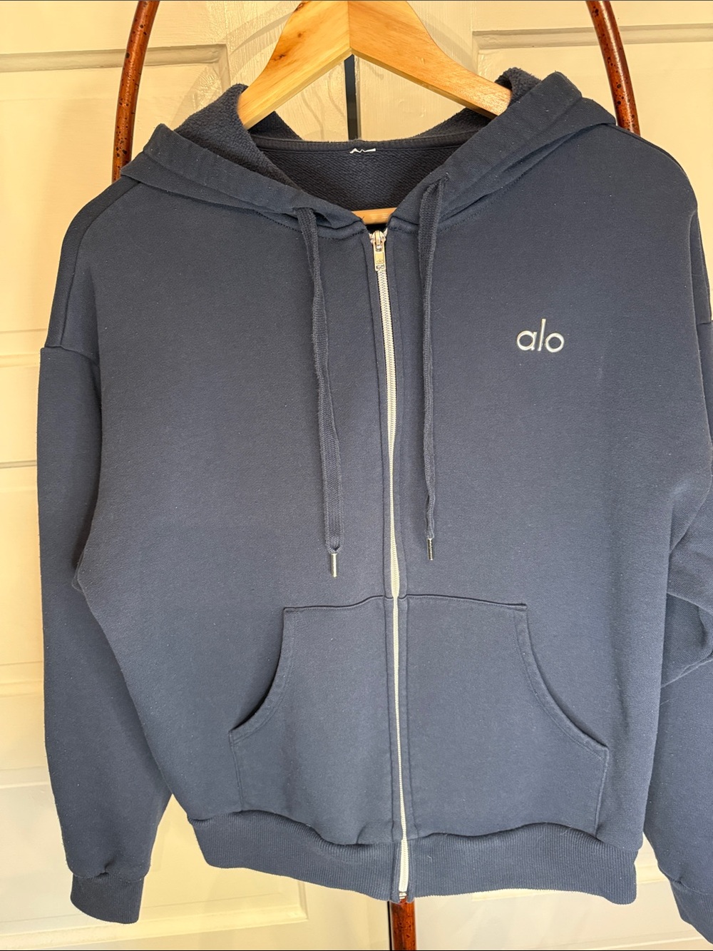 Alo Yoga Navy Blue Cropped Full Zip Hoodie Sweatshirt Logo Athleisure